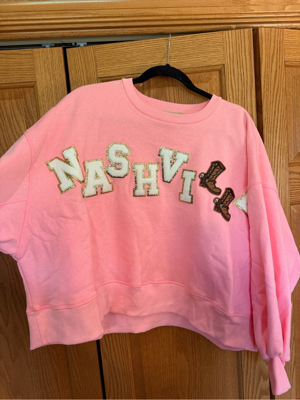 Judith March Pink 'NASHVILLE' Appliqué Crewneck Sweatshirt